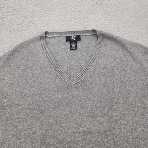 Calvin Klein Sweater Mens XL Gray V-Neck Long Sleeve Pull over Elastic Waist - Picture 2 of 14